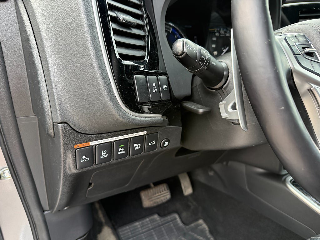 Vehicle Image 19