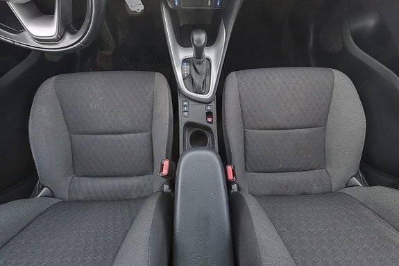 Vehicle Image 16