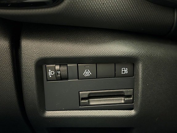Vehicle Image 27