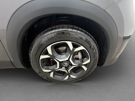 Vehicle Image 33
