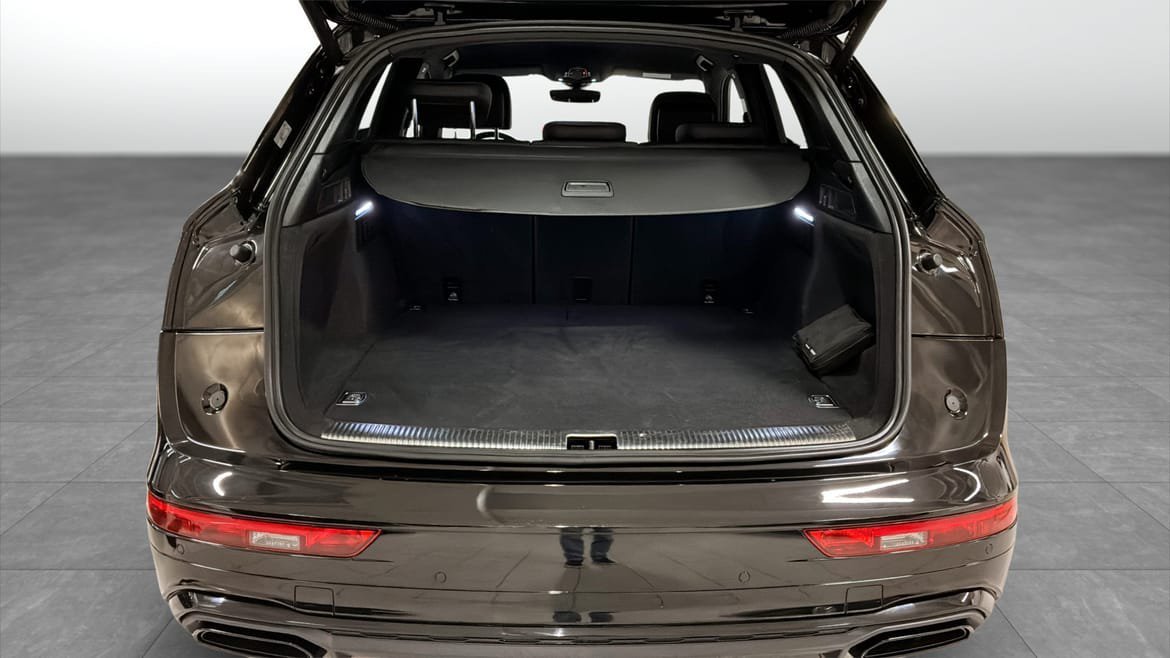 Vehicle Image 13