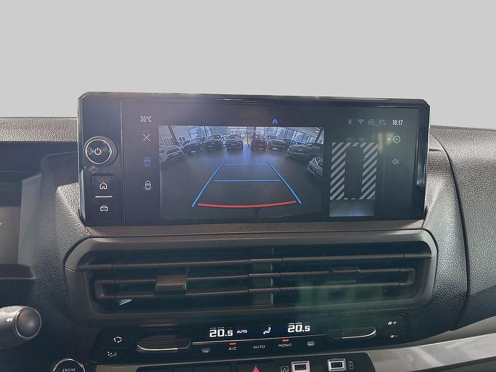Vehicle Image 17