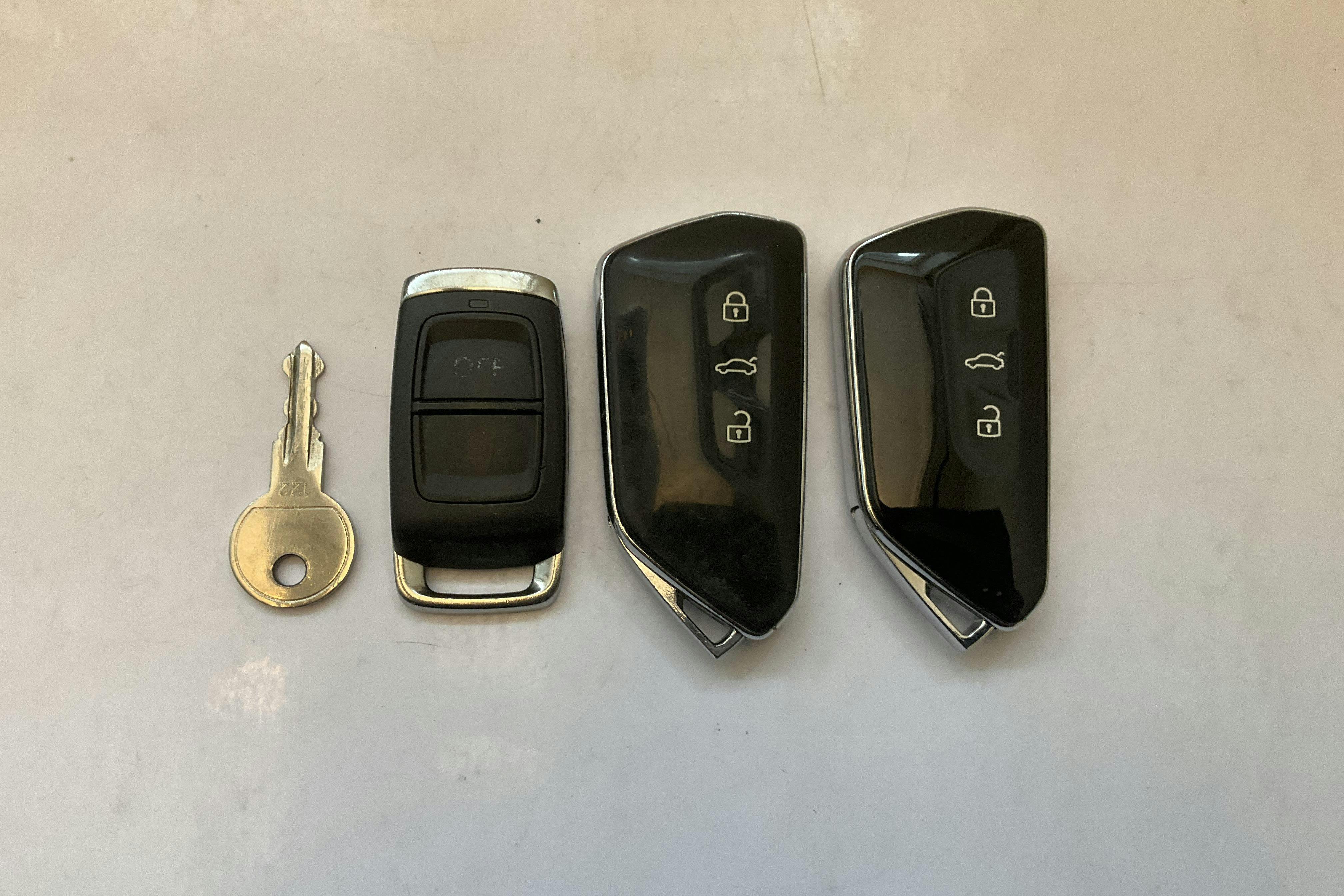 Vehicle Image 13