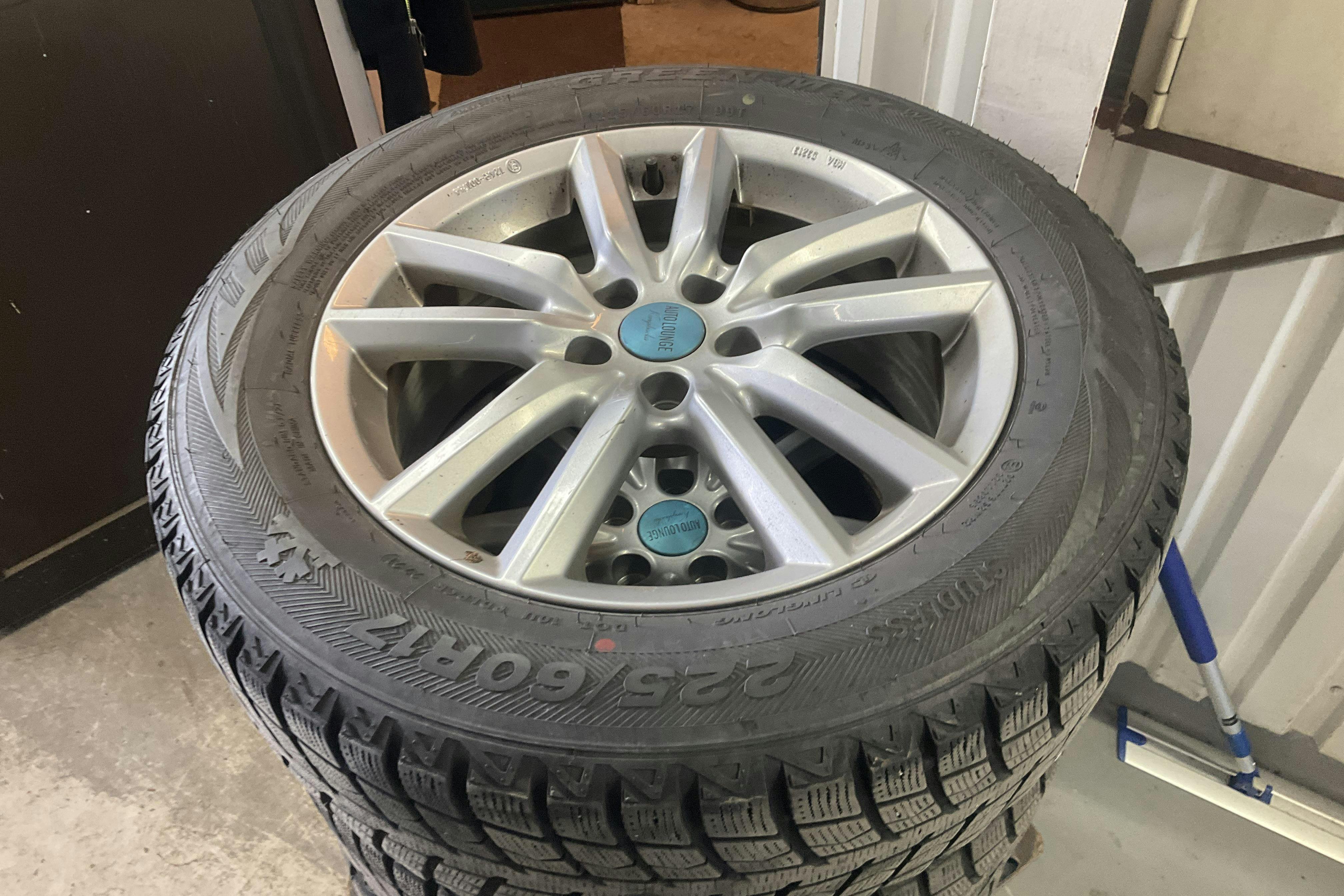 Vehicle Image 14