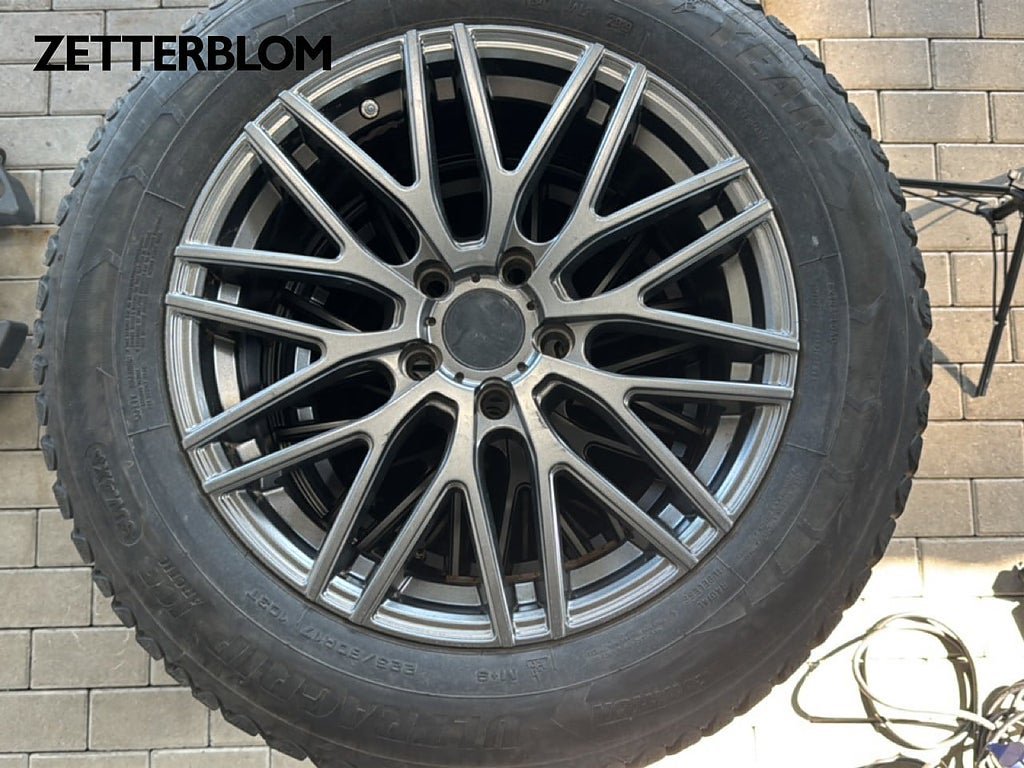 Vehicle Image 15