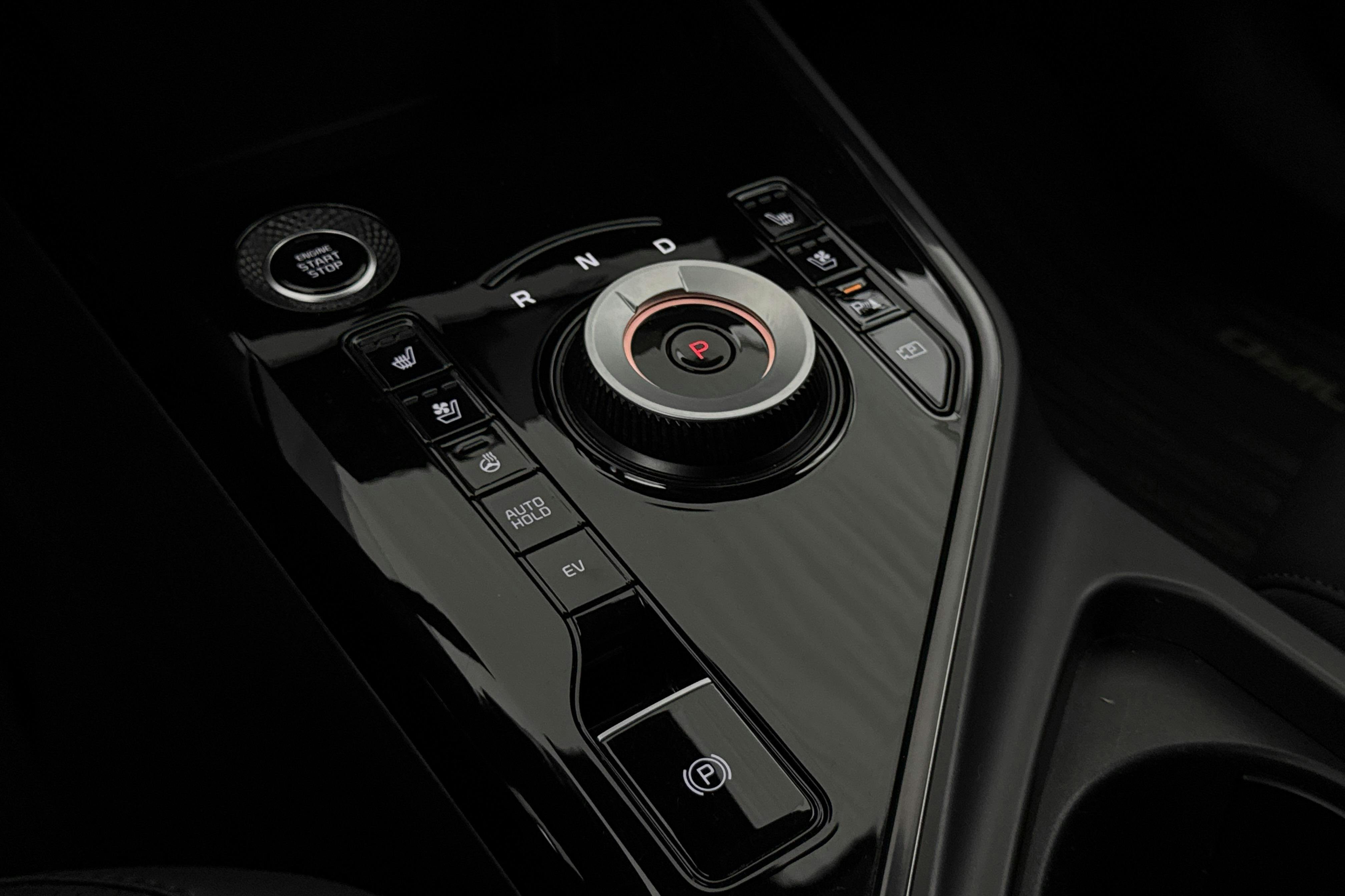 Vehicle Image 15