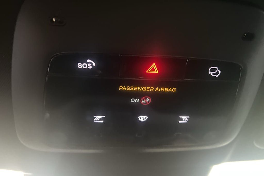 Vehicle Image 25