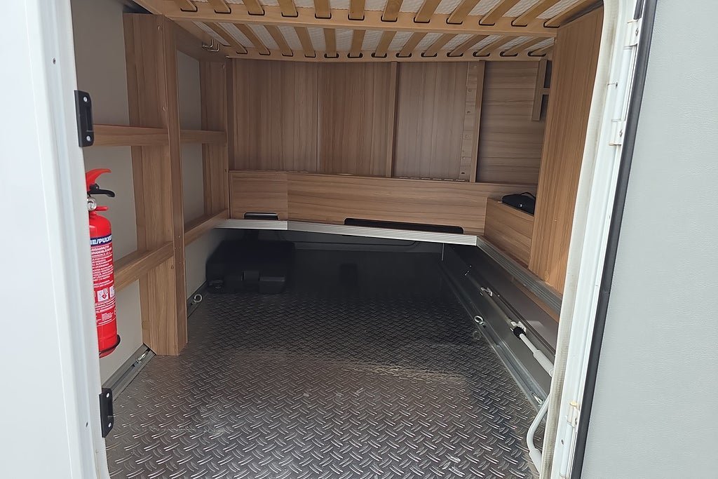 Vehicle Image 33