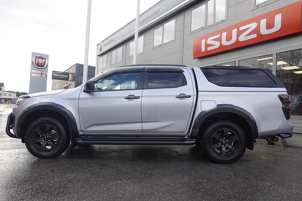 Vehicle Image 8