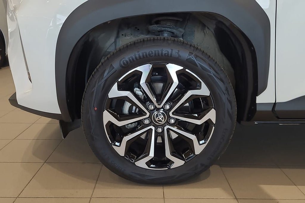 Vehicle Image 11