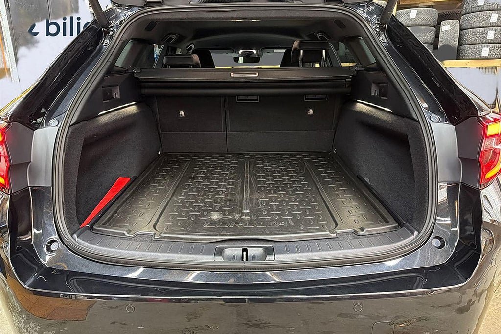 Vehicle Image 12