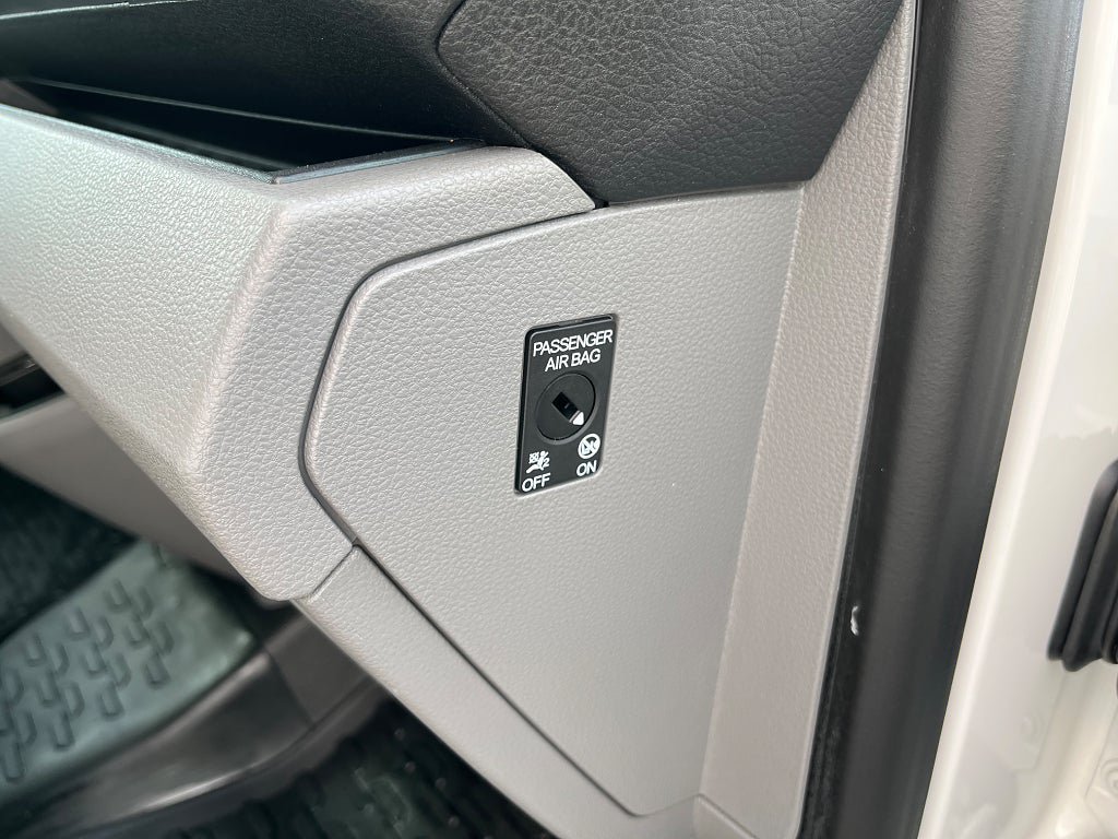 Vehicle Image 19