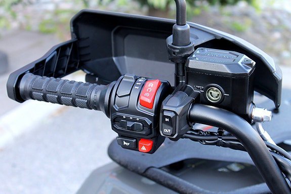 Vehicle Image 10
