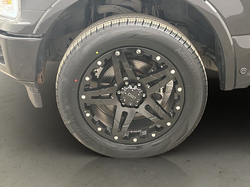 Vehicle Image 35
