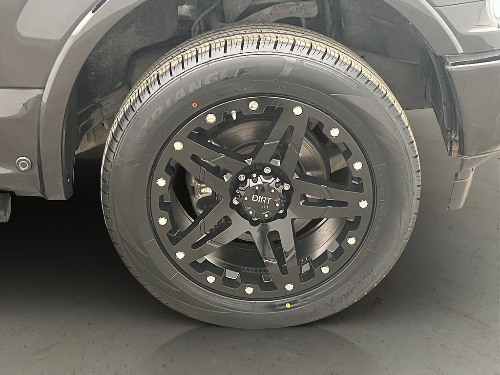 Vehicle Image 38
