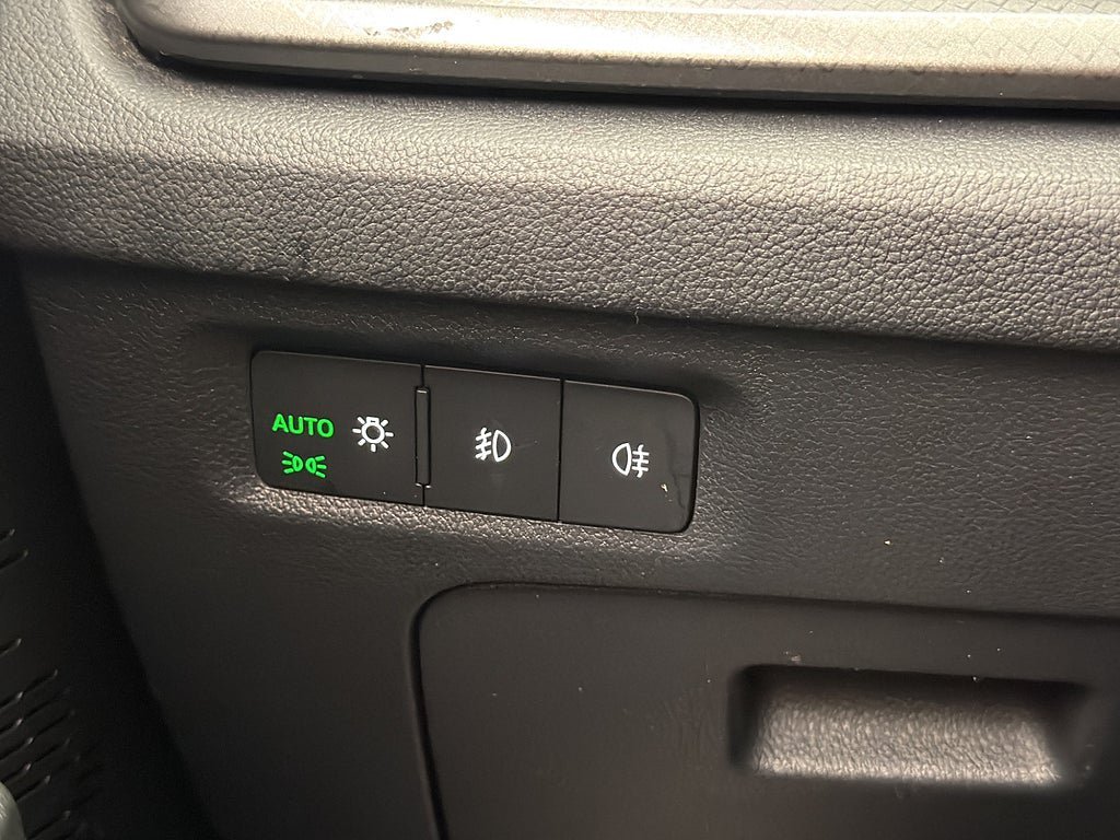 Vehicle Image 24