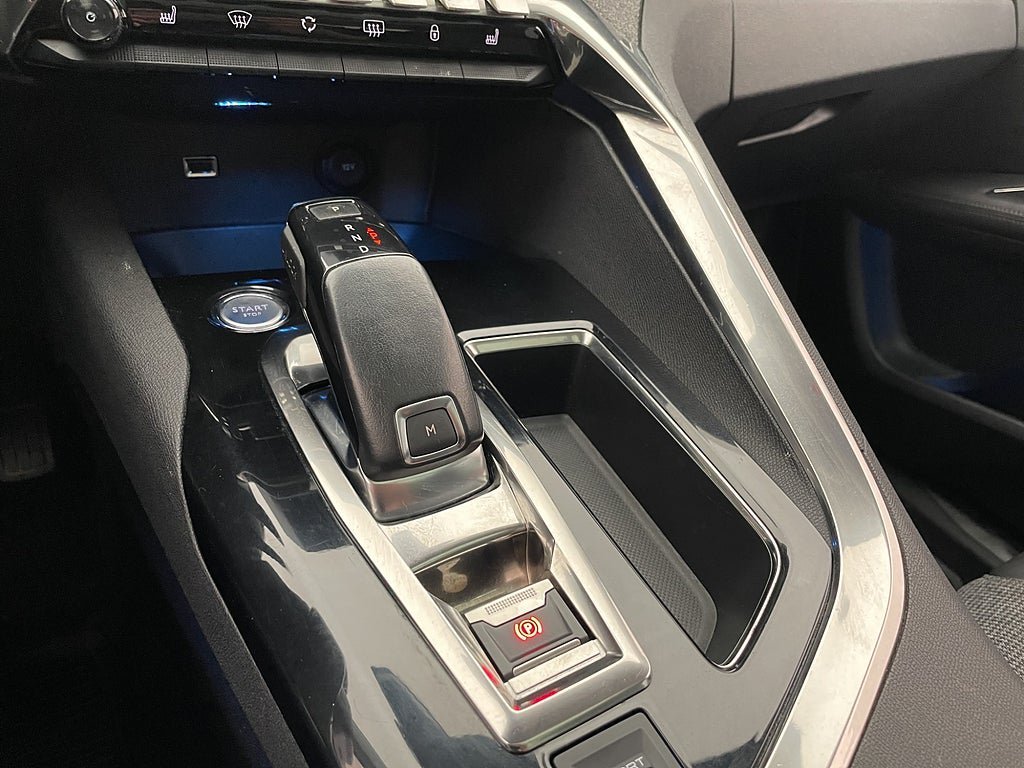 Vehicle Image 24