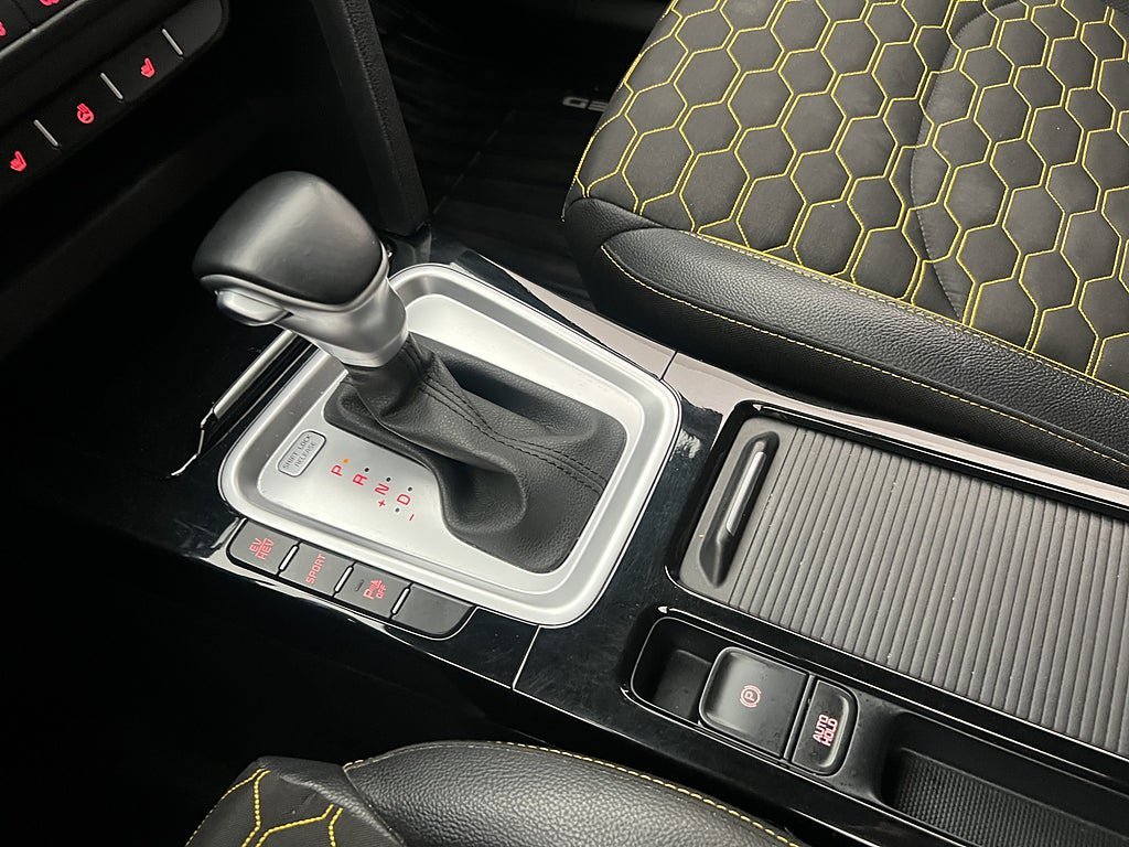 Vehicle Image 22