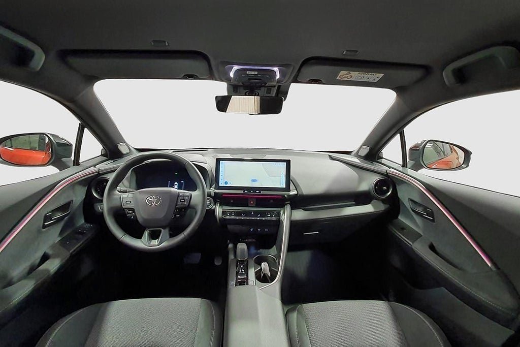 Vehicle Image 14