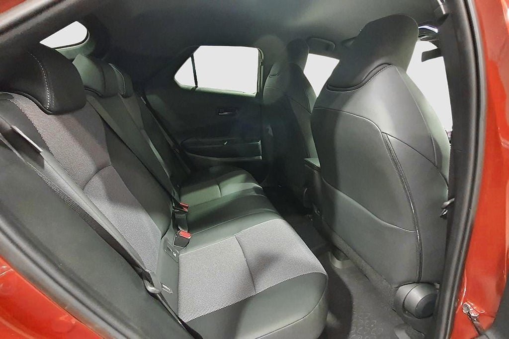 Vehicle Image 17