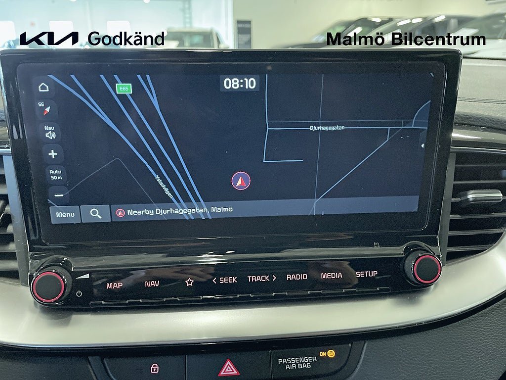 Vehicle Image 17
