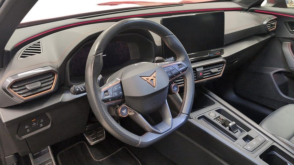 Vehicle Image 9