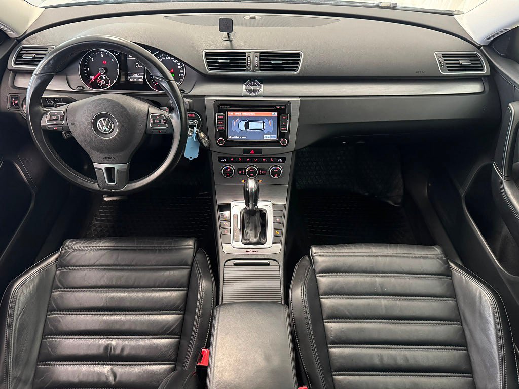 Vehicle Image 21
