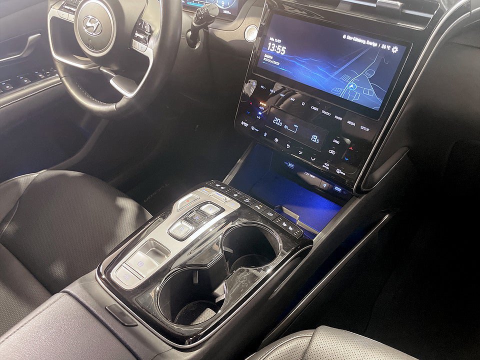 Vehicle Image 10