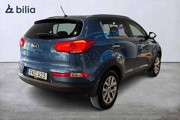 Vehicle Image 8