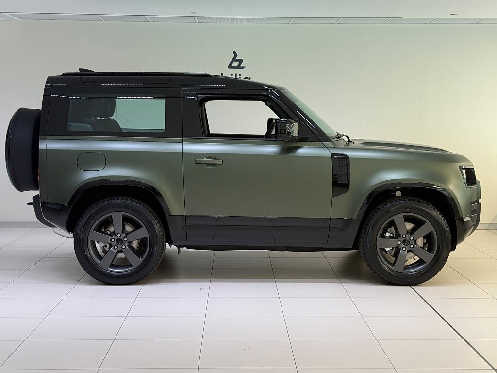 Vehicle Image 6