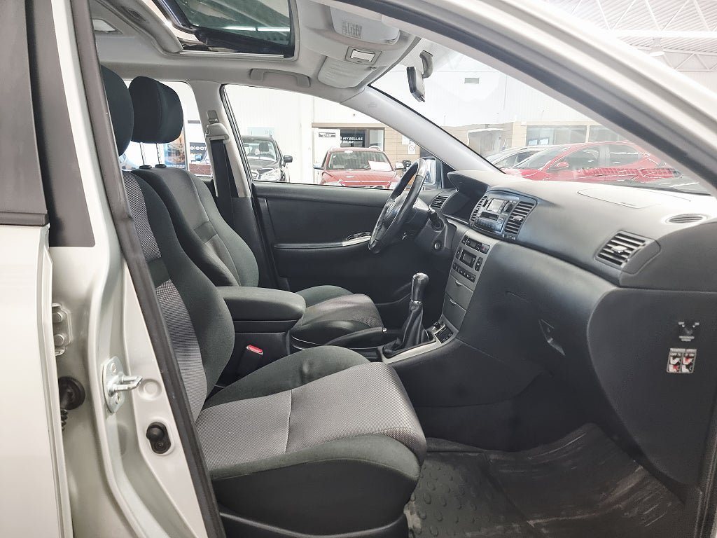 Vehicle Image 16