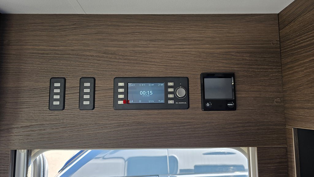 Vehicle Image 22