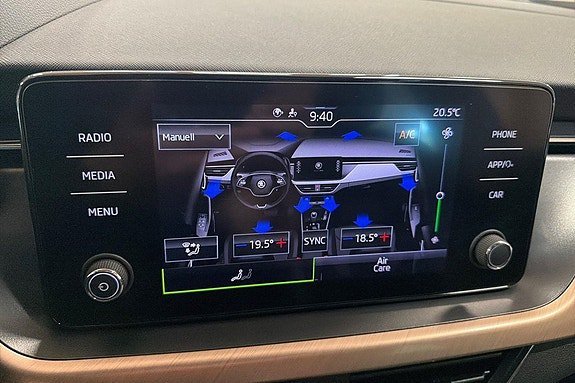 Vehicle Image 23