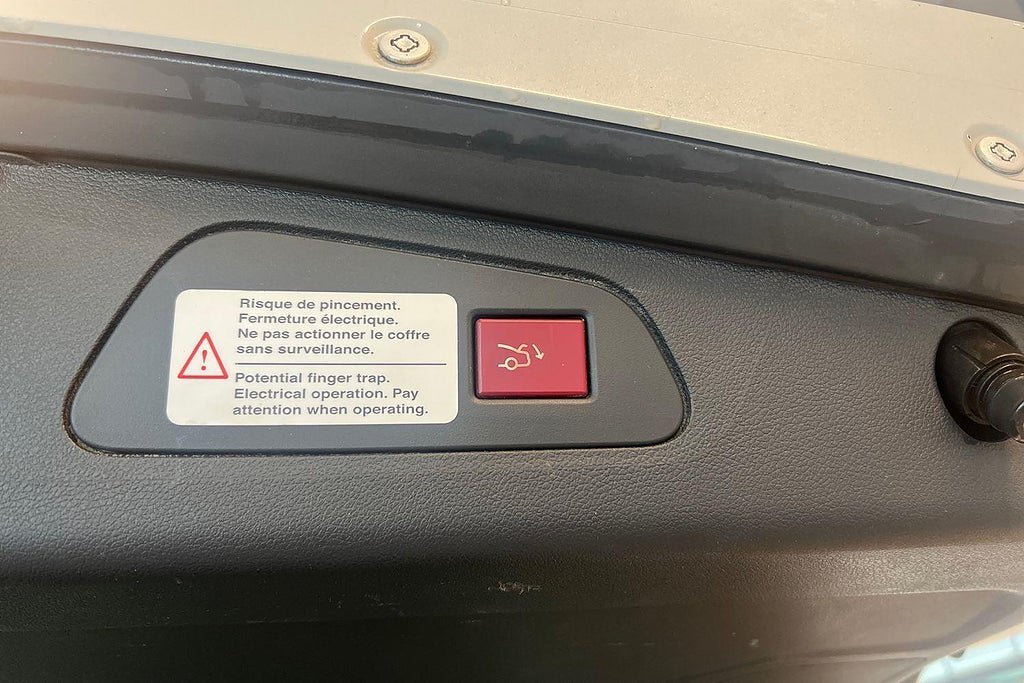 Vehicle Image 23