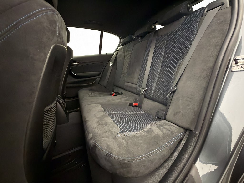 Vehicle Image 27