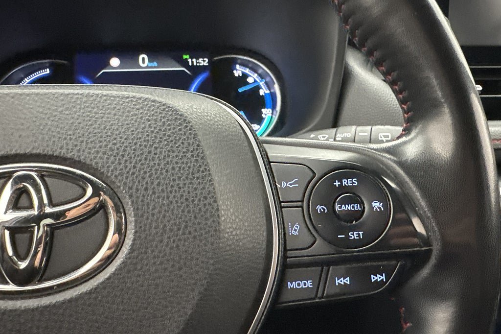 Vehicle Image 16
