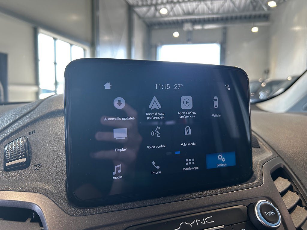 Vehicle Image 13