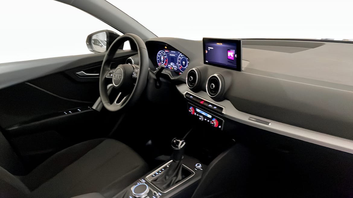 Vehicle Image 11