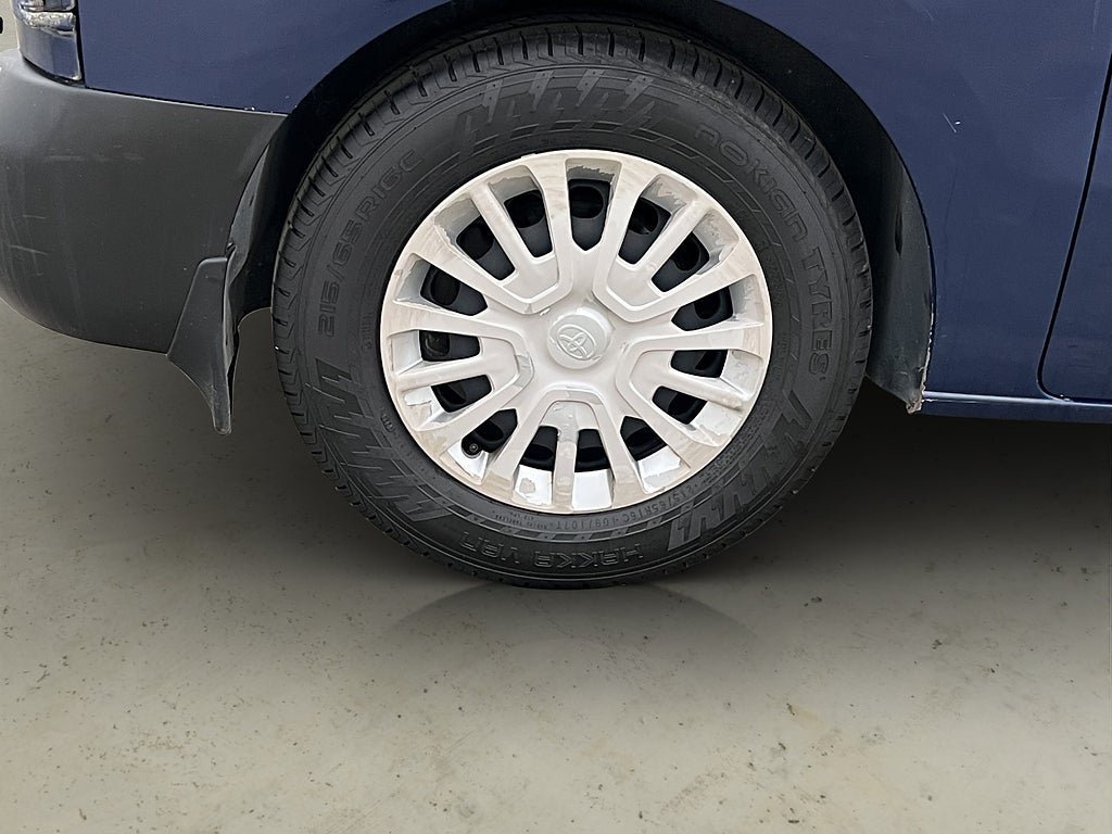 Vehicle Image 28