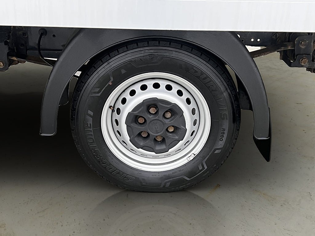 Vehicle Image 26