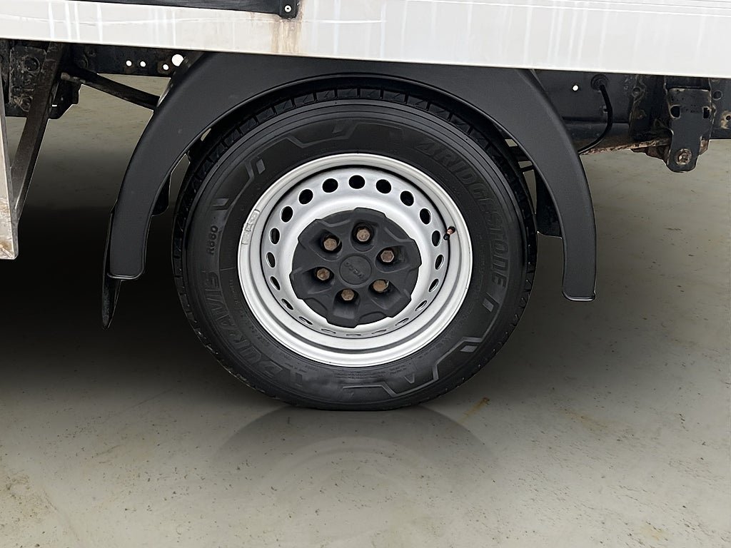 Vehicle Image 27