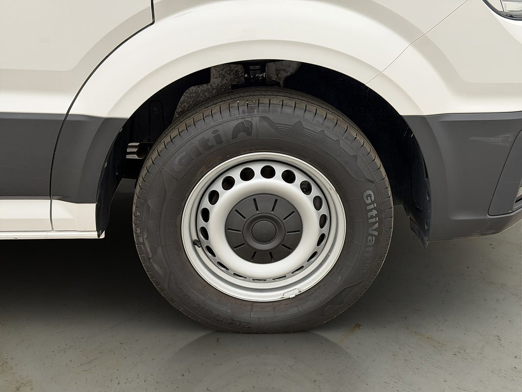 Vehicle Image 36