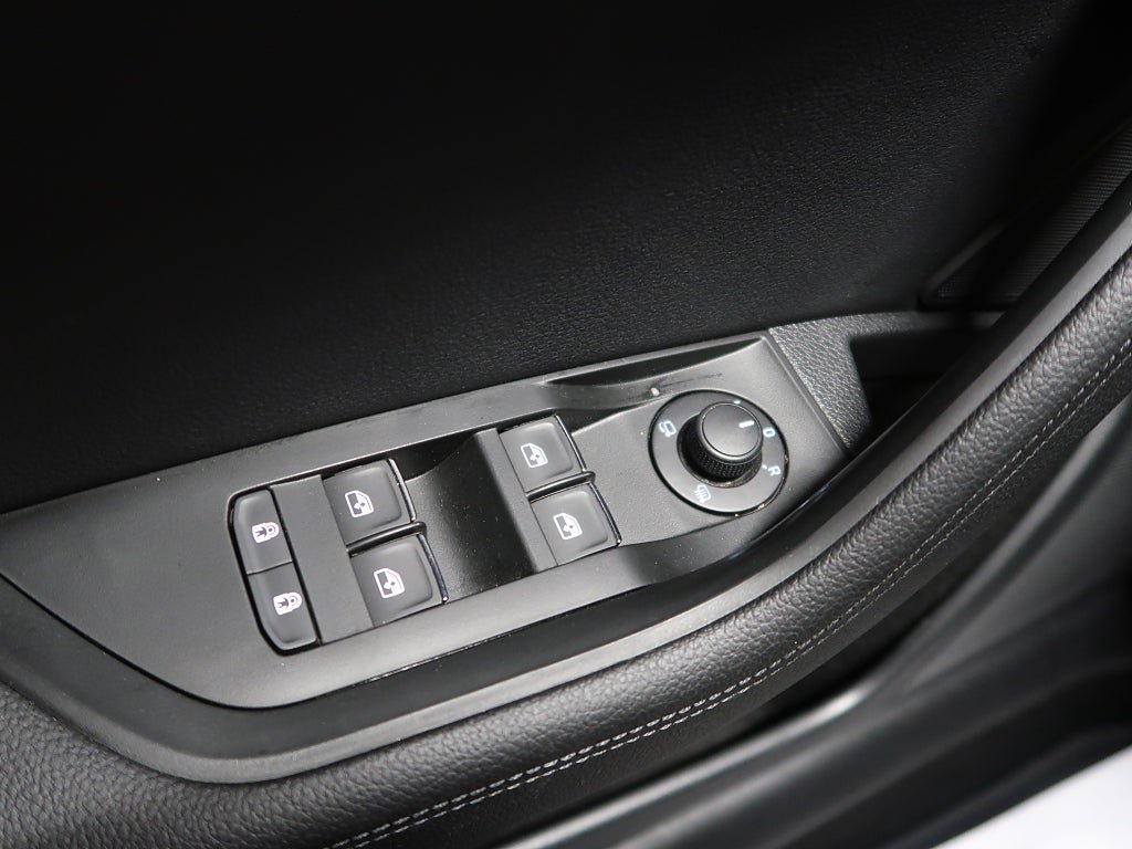 Vehicle Image 41