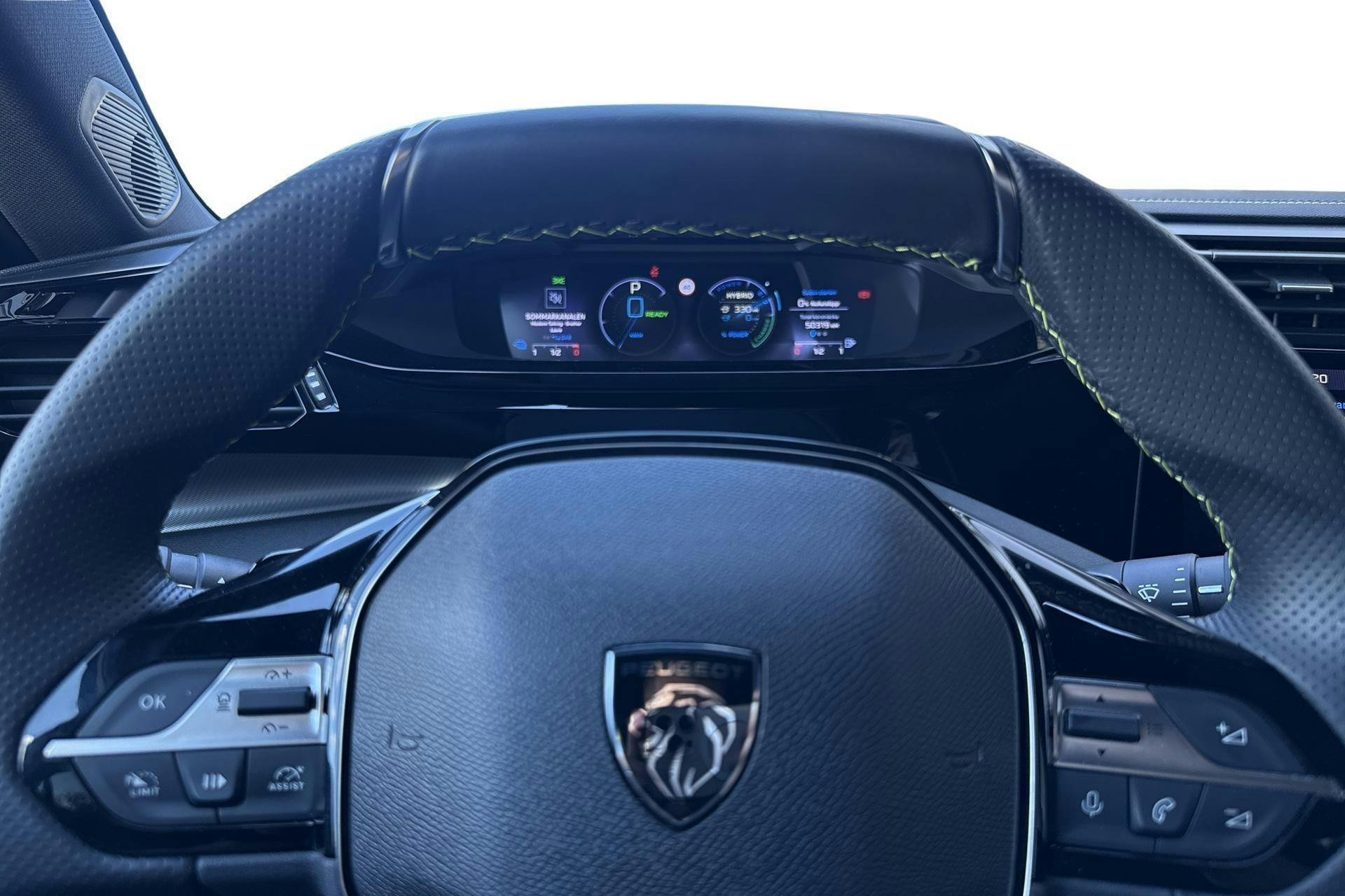Vehicle Image 10