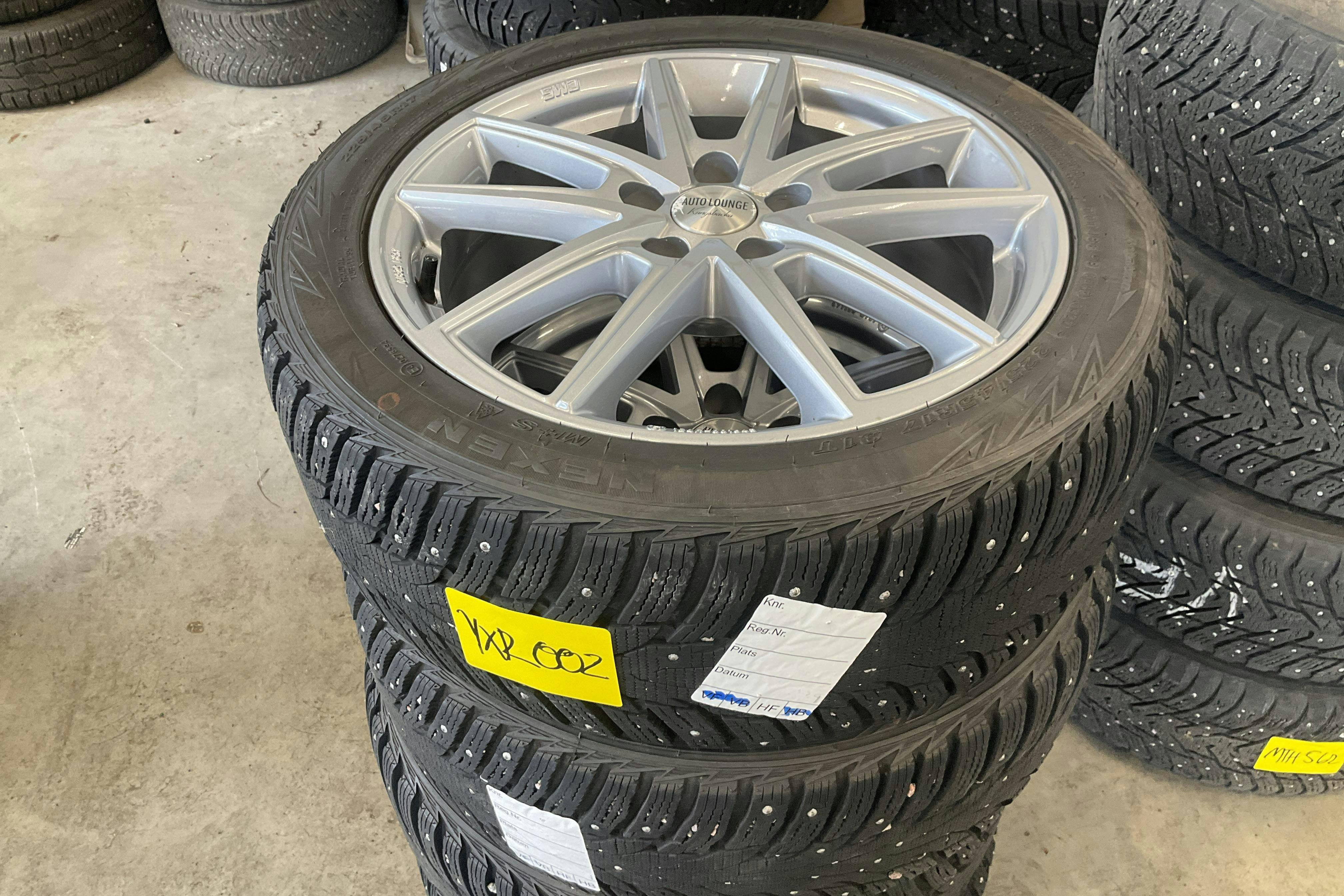 Vehicle Image 18