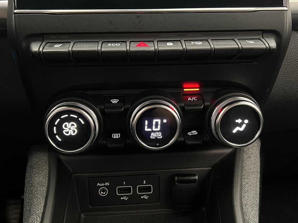 Vehicle Image 26