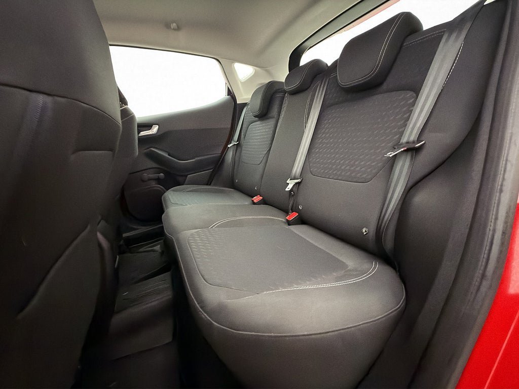 Vehicle Image 21