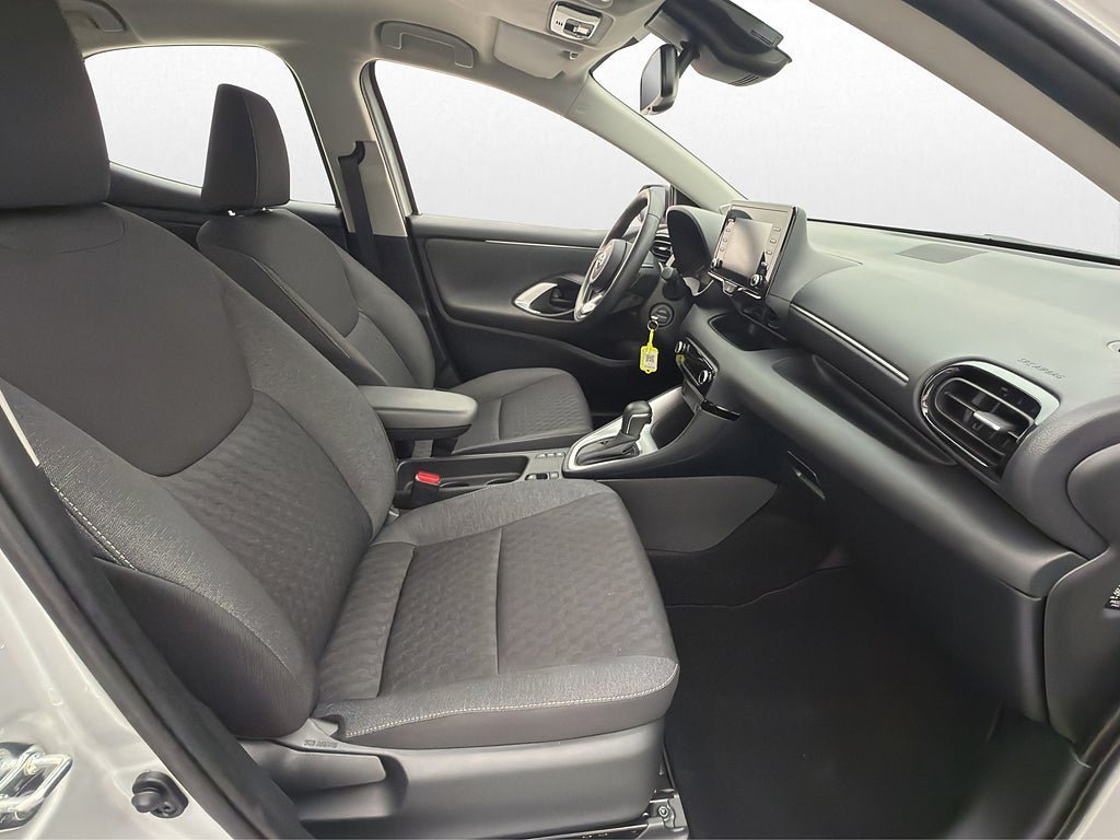 Vehicle Image 14