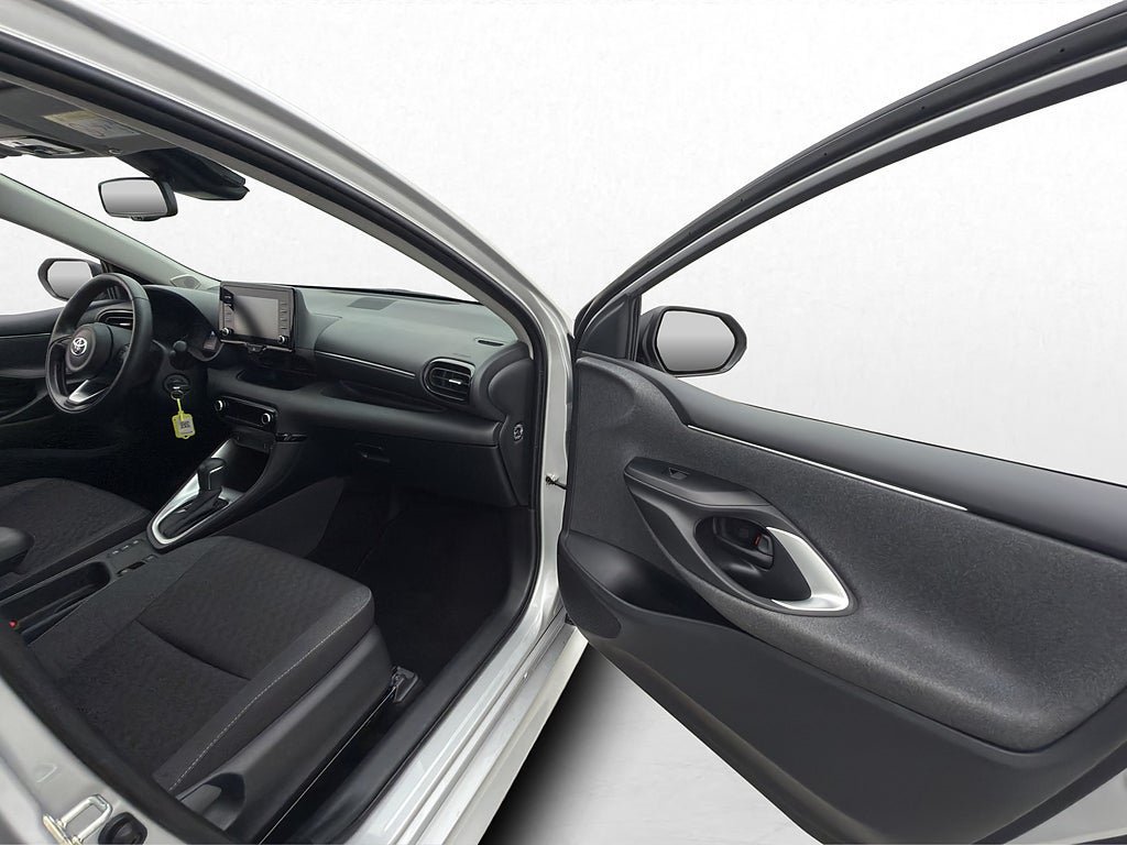 Vehicle Image 15