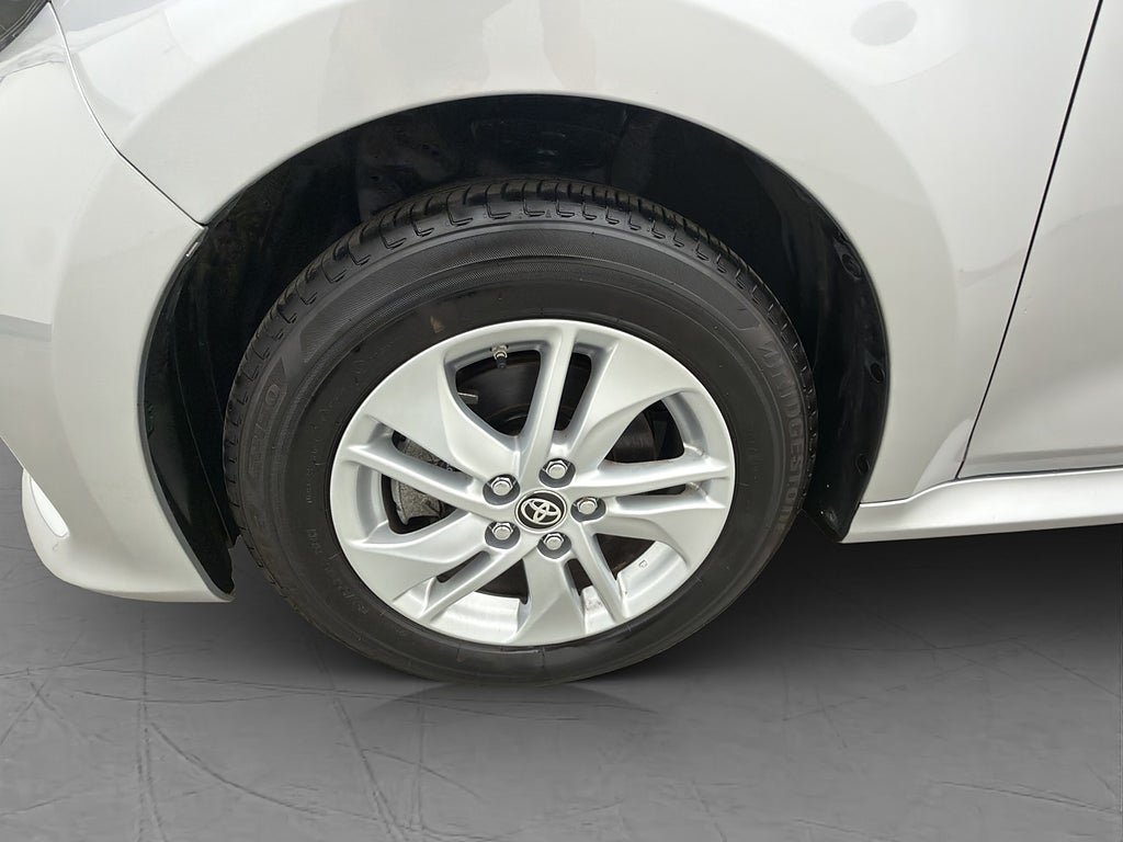Vehicle Image 30